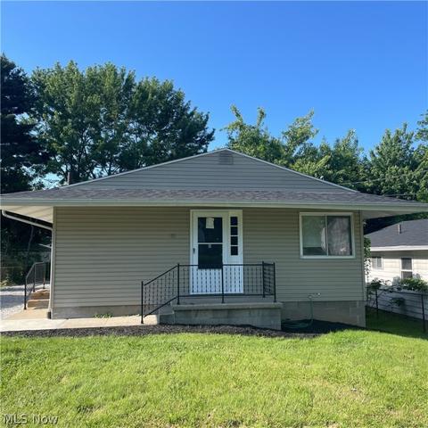 708 Bettes Ave, Akron, OH 44310 photo 1