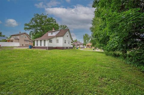58 Harvey St, Struthers, OH 44471 photo 20