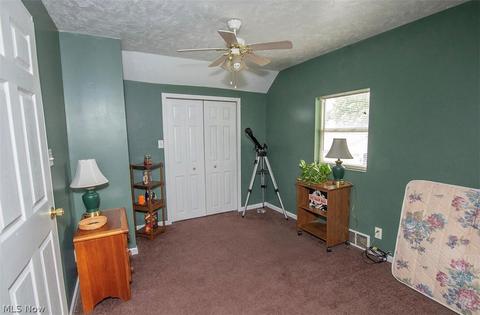 58 Harvey St, Struthers, OH 44471 photo 18