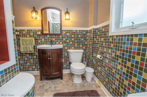58 Harvey St, Struthers, OH 44471 photo 16