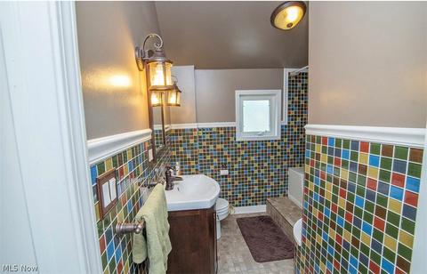 58 Harvey St, Struthers, OH 44471 photo 14