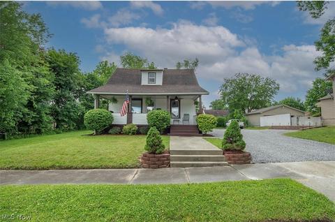 58 Harvey St, Struthers, OH 44471 photo 1