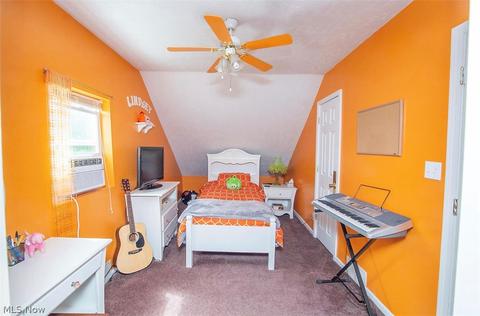 58 Harvey St, Struthers, OH 44471 photo 17