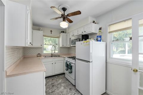 1525 Cedar Dr, Lorain, OH 44052 photo 10