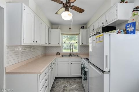 1525 Cedar Dr, Lorain, OH 44052 photo 11