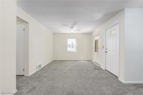 1525 Cedar Dr, Lorain, OH 44052 photo 5