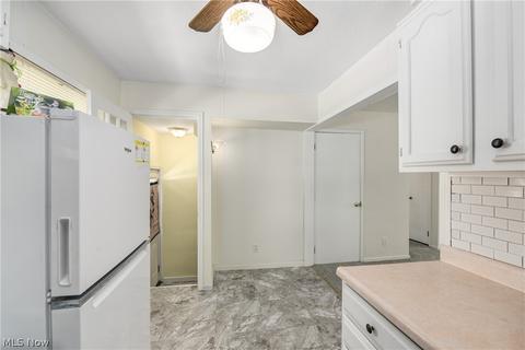 1525 Cedar Dr, Lorain, OH 44052 photo 12