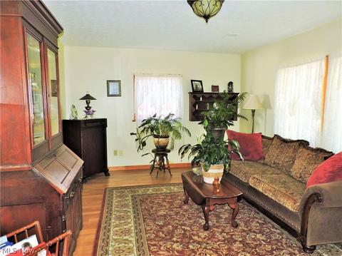 306 Roosevelt Ave, Elyria, OH 44035 photo 6
