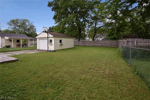 634 Eastern Heights Blvd, Elyria, OH 44035 photo 24