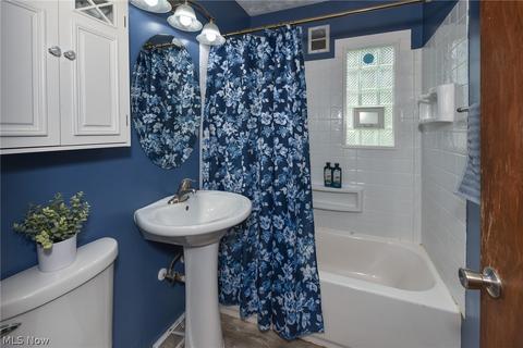 634 Eastern Heights Blvd, Elyria, OH 44035 photo 9