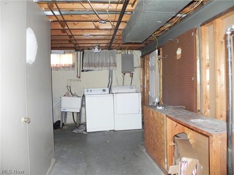 853 Livermore Ln, Elyria, OH 44035 photo 17