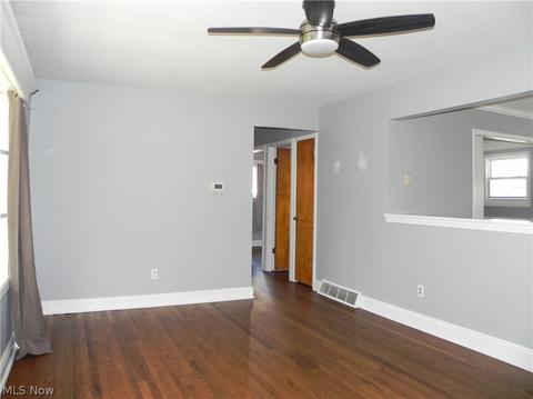 853 Livermore Ln, Elyria, OH 44035 photo 5
