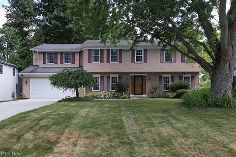 34741 S Side Park Dr, Solon, OH 44139 photo 1