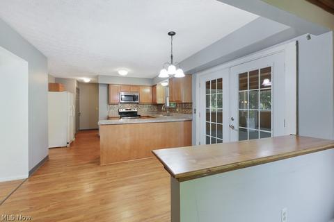 34741 S Side Park Dr, Solon, OH 44139 photo 9