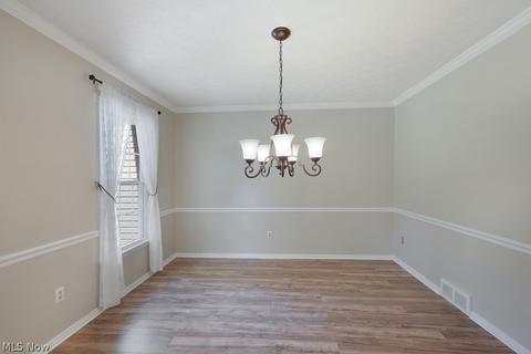 34741 S Side Park Dr, Solon, OH 44139 photo 4