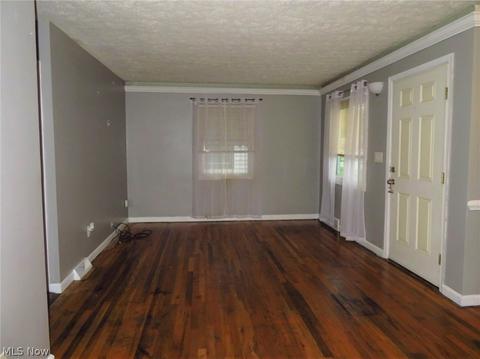 641 Eastern Heights Blvd, Elyria, OH 44035 photo 4