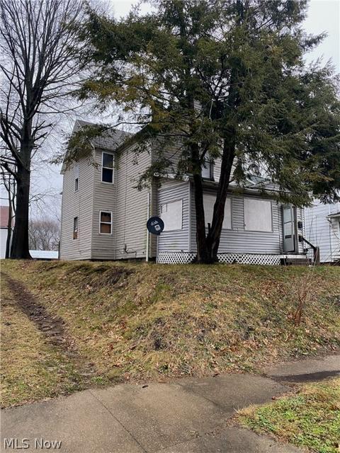 701 Upson St, Akron, OH 44305 photo 2