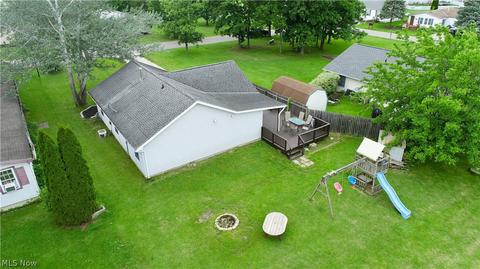 360 Hickory Run, Lagrange, OH 44050 photo 6