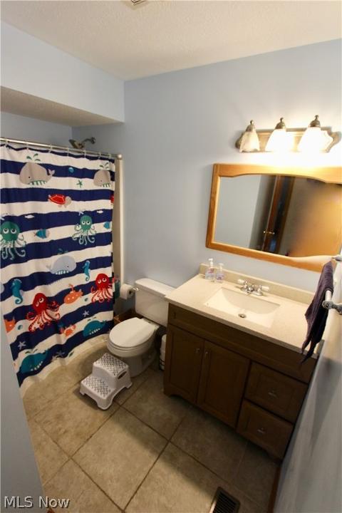 360 Hickory Run, Lagrange, OH 44050 photo 15