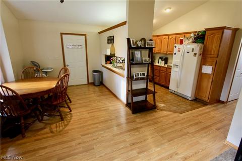 360 Hickory Run, Lagrange, OH 44050 photo 11