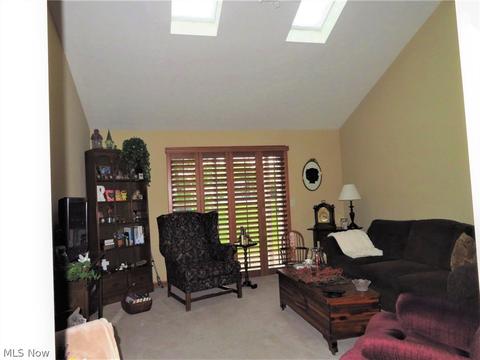 210 S Gln, Elyria, OH 44035 photo 2