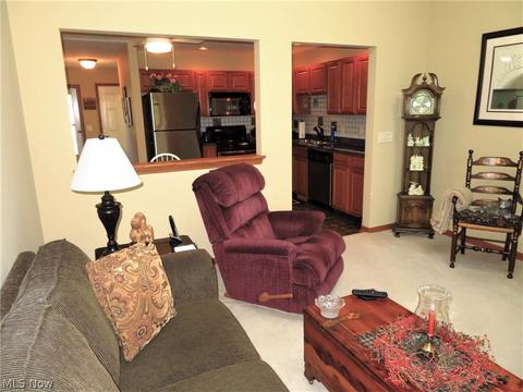 210 S Gln, Elyria, OH 44035 photo 4