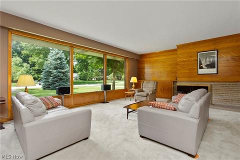 605 Washington Ave, Elyria, OH 44035 photo 3