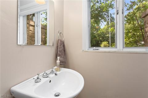 605 Washington Ave, Elyria, OH 44035 photo 17