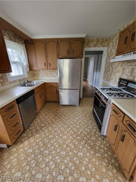 89 Shadyside Dr, Youngstown, OH 44512 photo 3