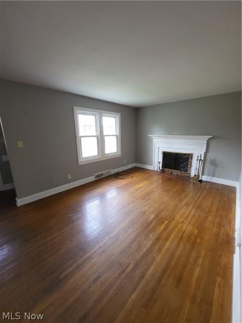 89 Shadyside Dr, Youngstown, OH 44512 photo 2