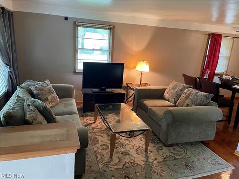 30 Cathy Way, Youngstown, OH 44512 photo 2