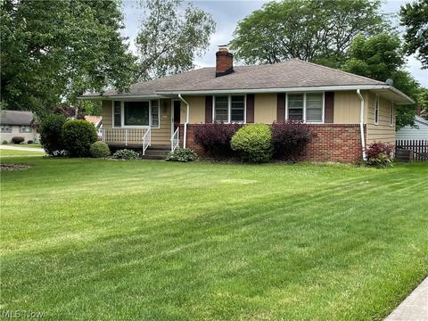 30 Cathy Way, Youngstown, OH 44512 photo 1