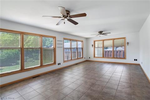 433 Poplar St, Elyria, OH 44035 photo 12