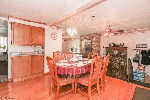 1860 E 37th St, Lorain, OH 44055 photo 8