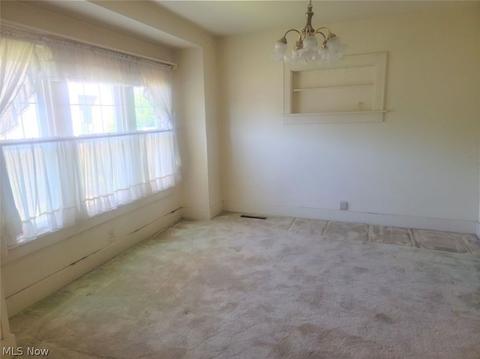 137 E 10th St, Dover, OH 44622 photo 6
