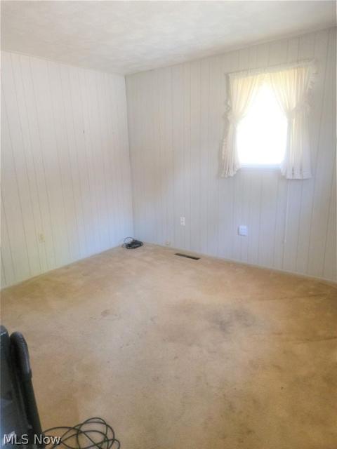 137 E 10th St, Dover, OH 44622 photo 12