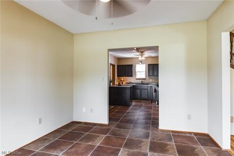 308 Scott Ave, Belpre, OH 45714 photo 11
