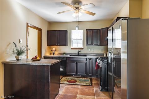 308 Scott Ave, Belpre, OH 45714 photo 6