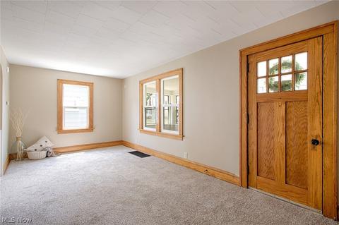 2507 Edwin Ave, Akron, OH 44314 photo 5