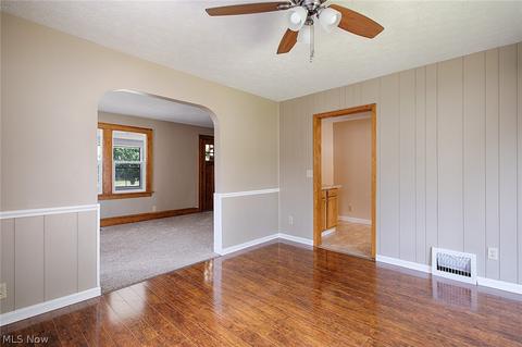2507 Edwin Ave, Akron, OH 44314 photo 9