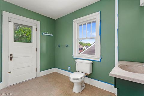 411 11th St, Elyria, OH 44035 photo 7