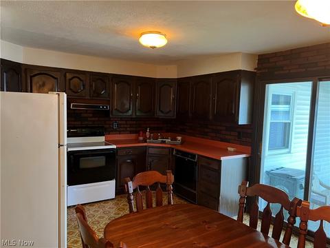 434 Hilliard Rd, Elyria, OH 44035 photo 6