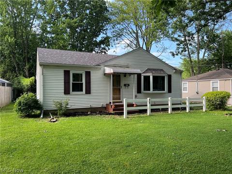 434 Hilliard Rd, Elyria, OH 44035 photo 1