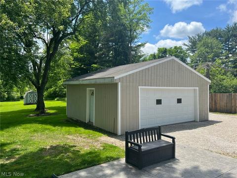 11903 Bean Rd, Chardon, OH 44024 photo 25