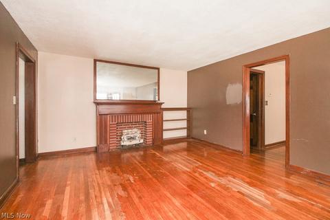 206 14th St, Elyria, OH 44035 photo 3