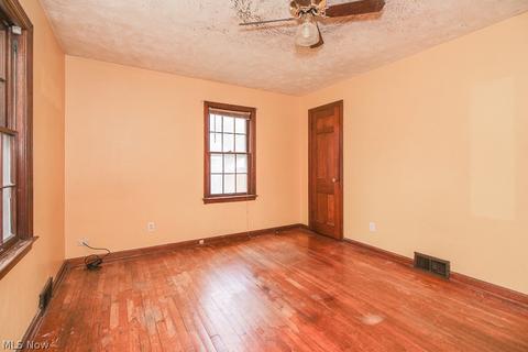 206 14th St, Elyria, OH 44035 photo 11