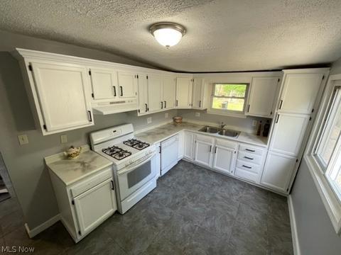 1107 Murray Ave, Akron, OH 44310 photo 9