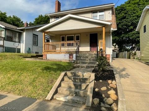 1107 Murray Ave, Akron, OH 44310 photo 2