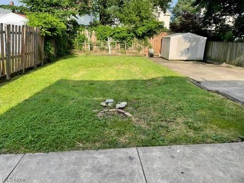 1107 Murray Ave, Akron, OH 44310 photo 3