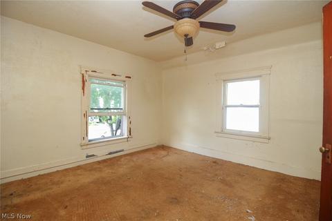 230 Spruce St, Elyria, OH 44035 photo 8